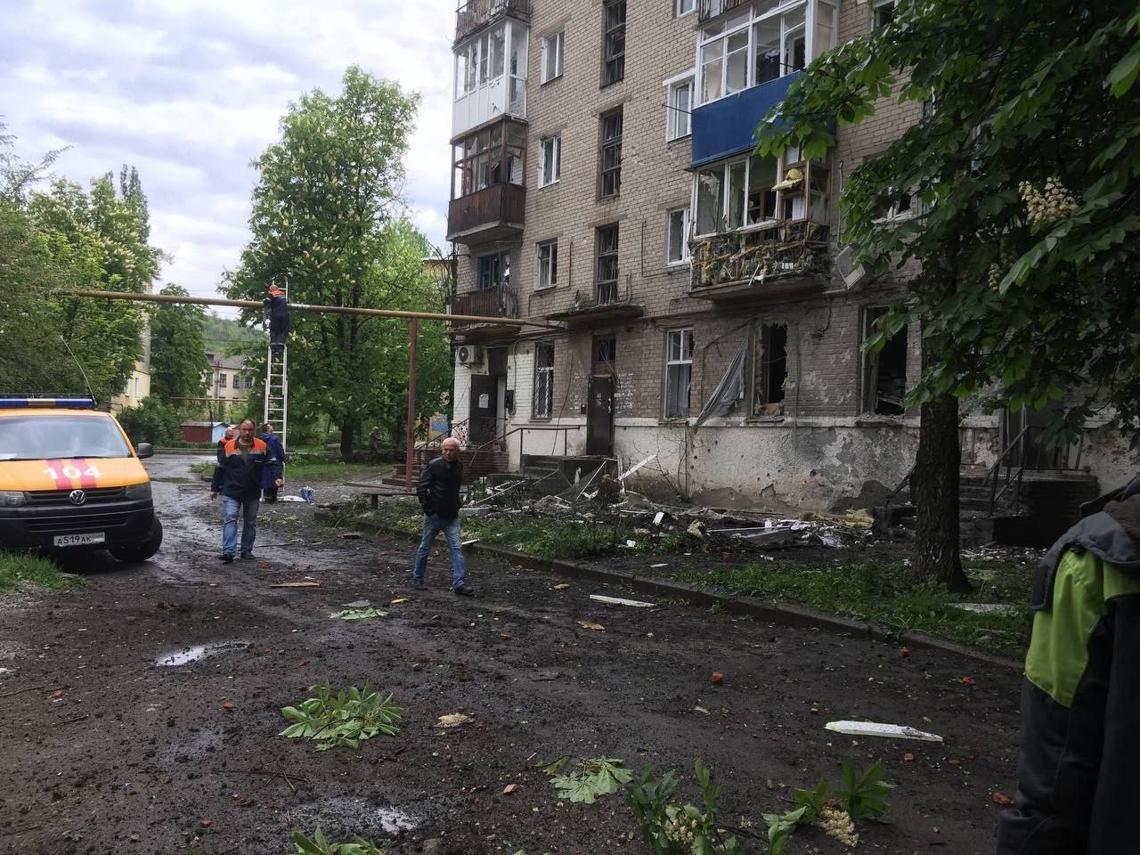 Последствия обстрелов Донецка 14 мая